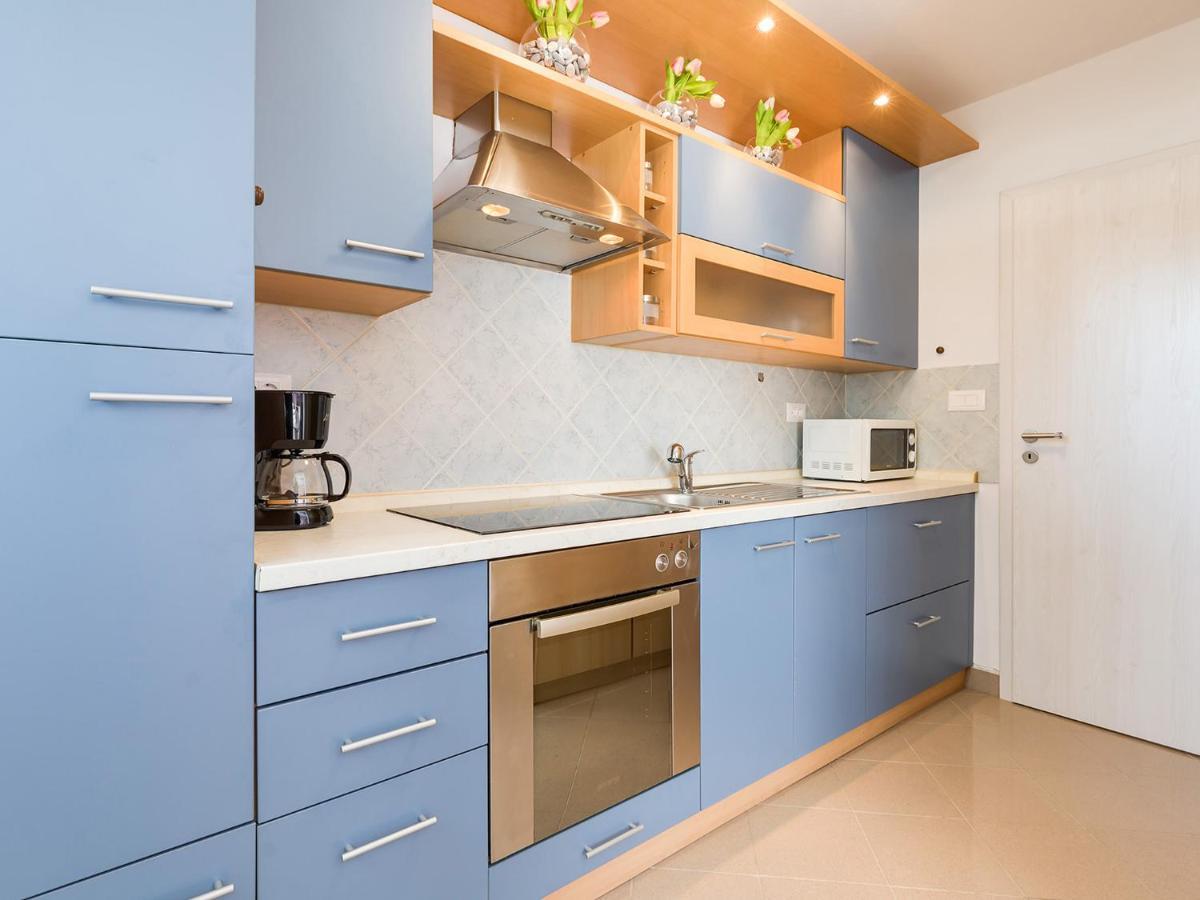 Porec Twins Apartment Екстер'єр фото